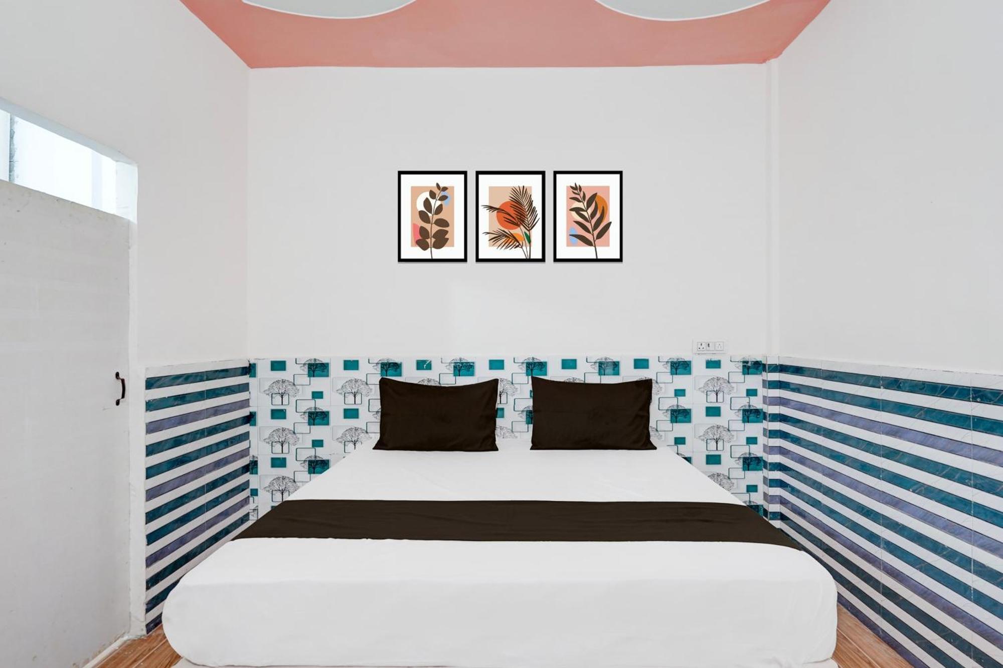 Hotel O Golden Bird Noida Kültér fotó