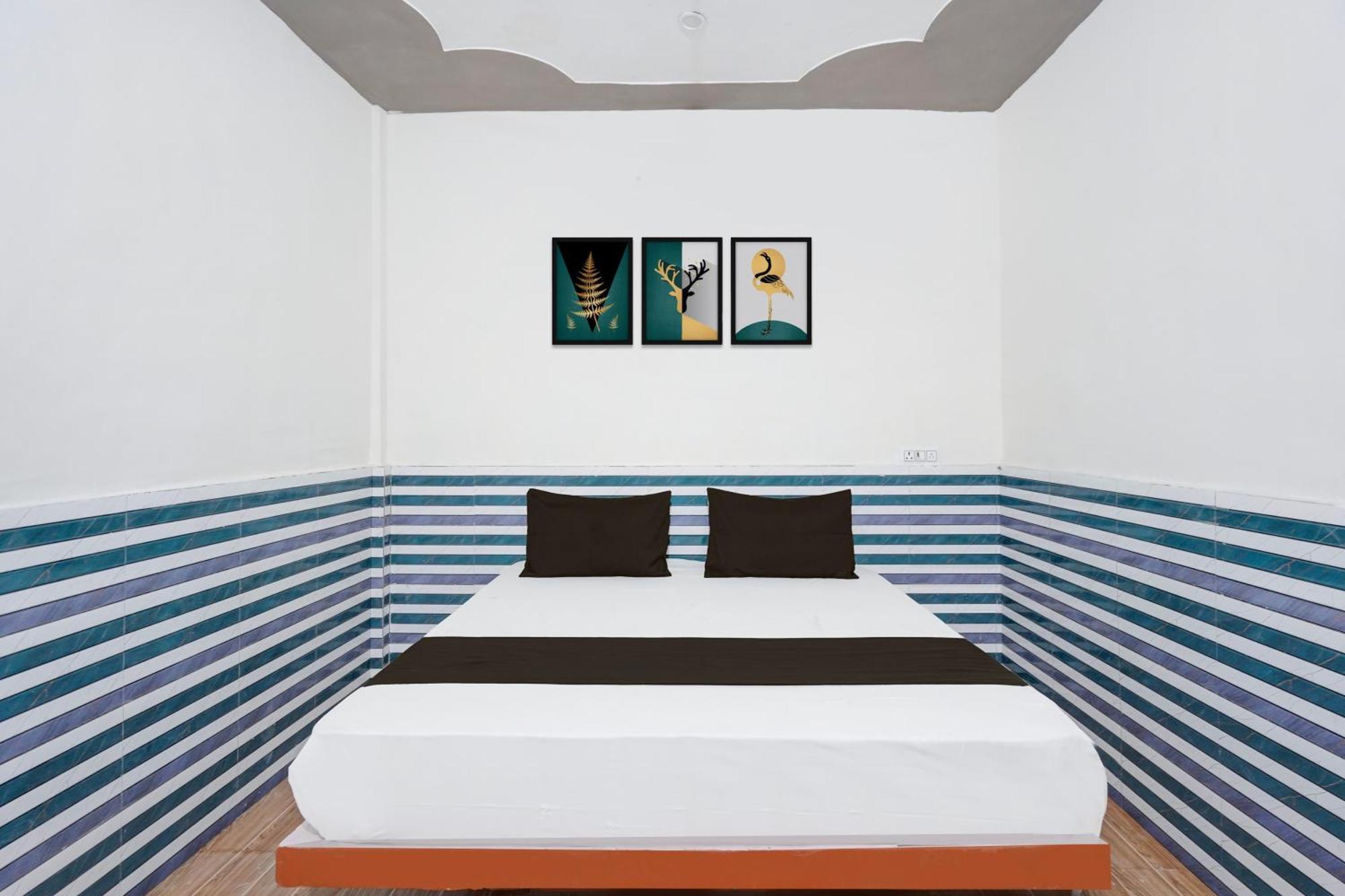 Hotel O Golden Bird Noida Kültér fotó