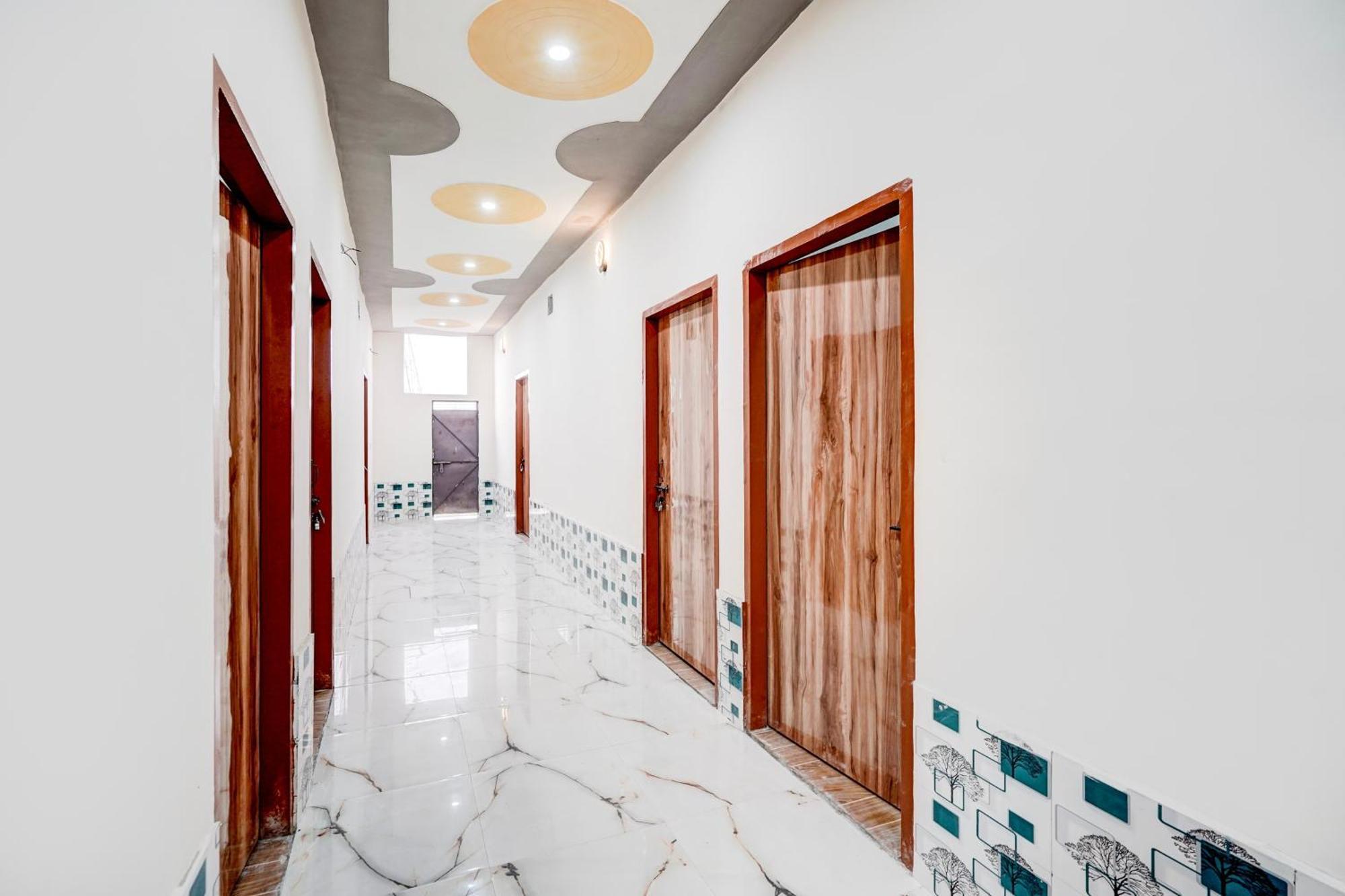 Hotel O Golden Bird Noida Kültér fotó