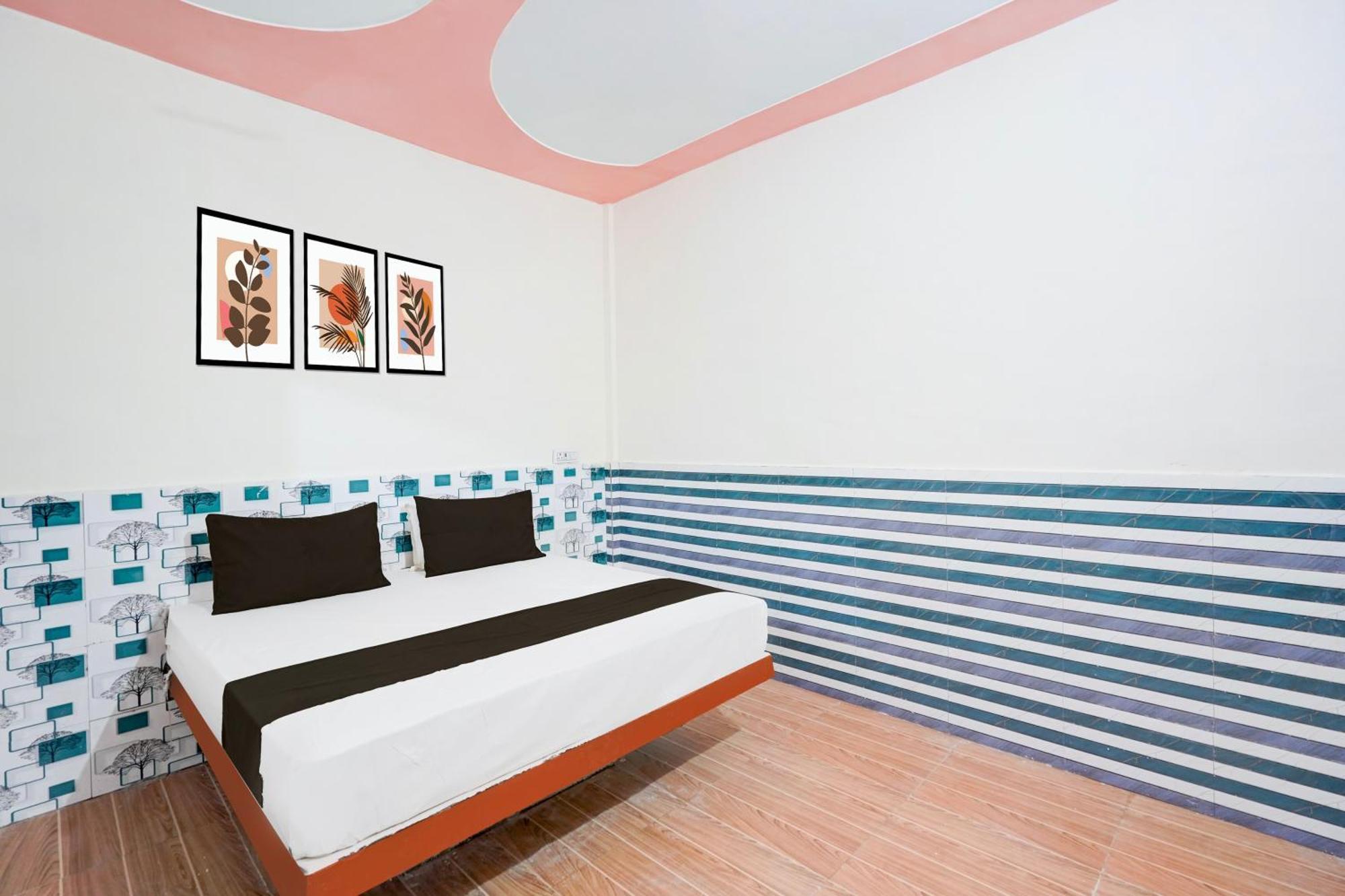 Hotel O Golden Bird Noida Kültér fotó